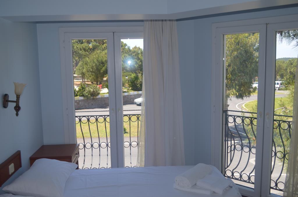 Silva Hotel Ayvalik Luaran gambar
