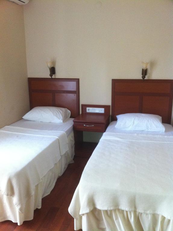 Silva Hotel Ayvalik Bilik gambar