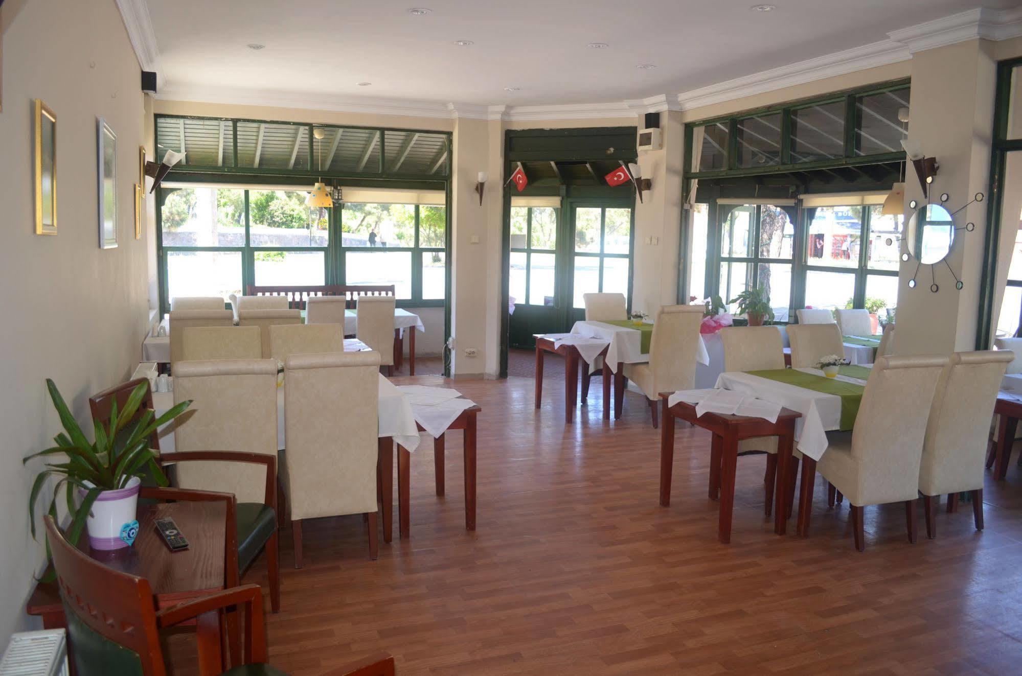 Silva Hotel Ayvalik Luaran gambar