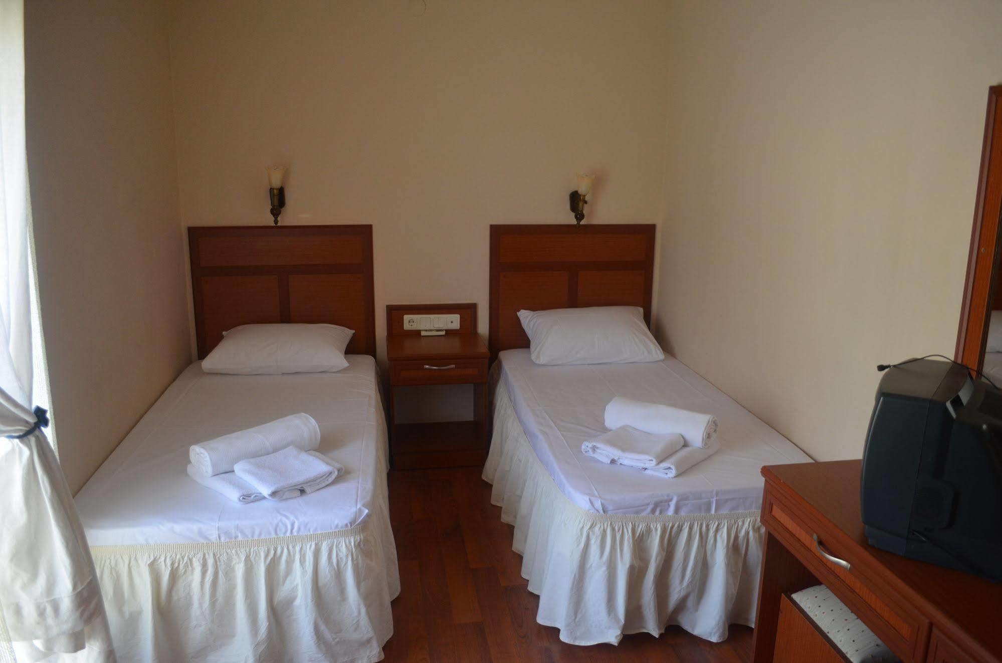 Silva Hotel Ayvalik Luaran gambar