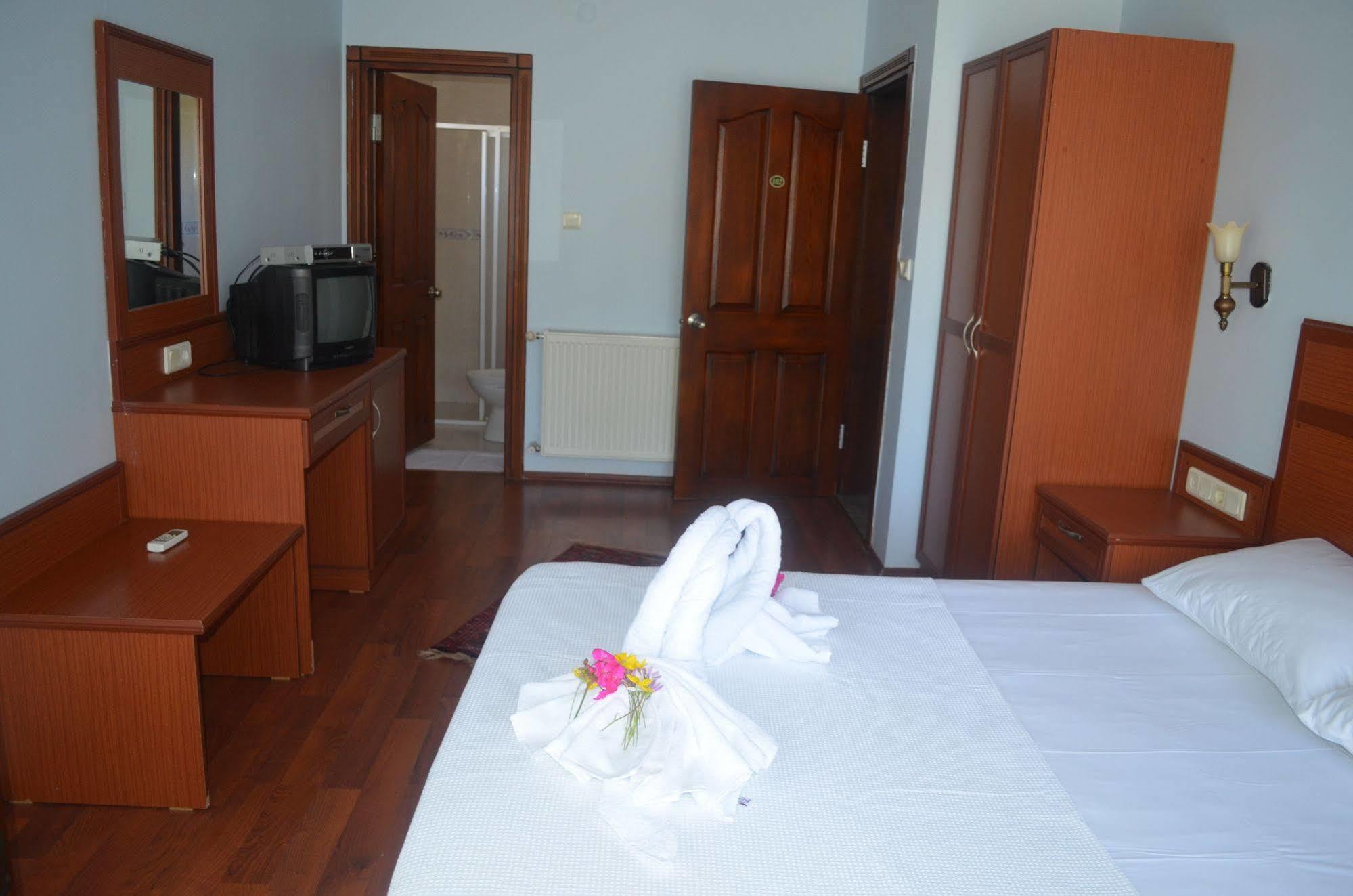 Silva Hotel Ayvalik Luaran gambar